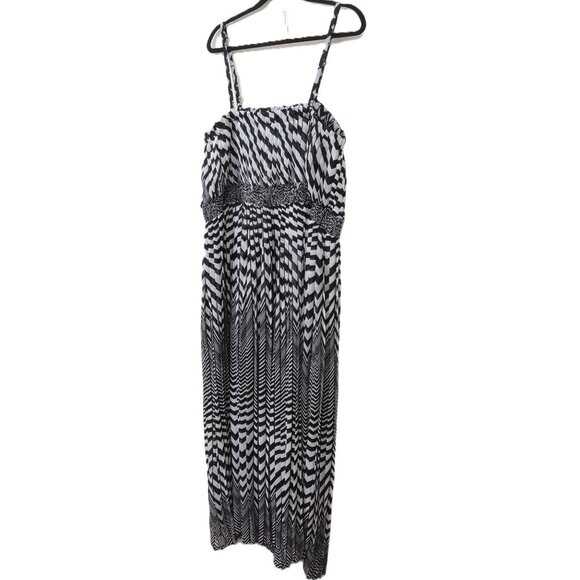 LANE BRYANT Chevron Pleated Black/White Maxi Dress 18/20 Summer Spring Travel - Picture 7 of 16